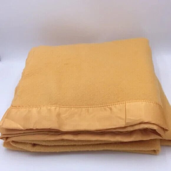 Vintage Pure Virgin Wool Twin Blanket Kenwood Famous Products Ribbon Edging Gold - Picture 7 of 7